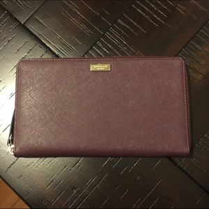 New Kate Spade Travel Wallet