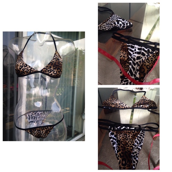 Reversible swimsuit