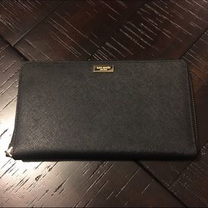 BRAND NEW KATE SPADE TRAVEL WALLET