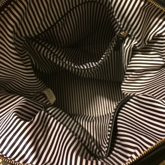 Authentic Kate Spade Call to action tote. EUC - Picture 2 of 4