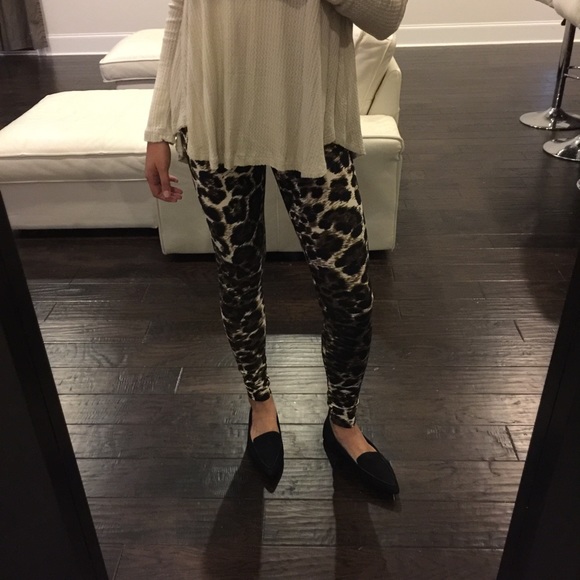 🔃Leopard Knit Leggings - Picture 2 of 4