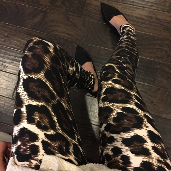 🔃Leopard Knit Leggings - Picture 4 of 4