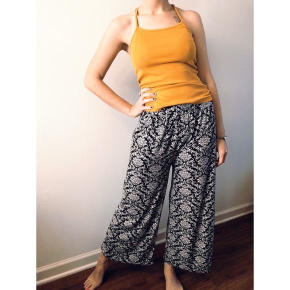 Boutique Pants - NWOT B&W Palazzo Pants