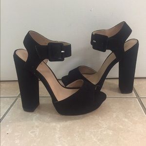 Black Chunky Heels