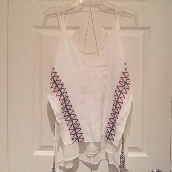 White Zara camisole - EUC only worn twice. Sz L