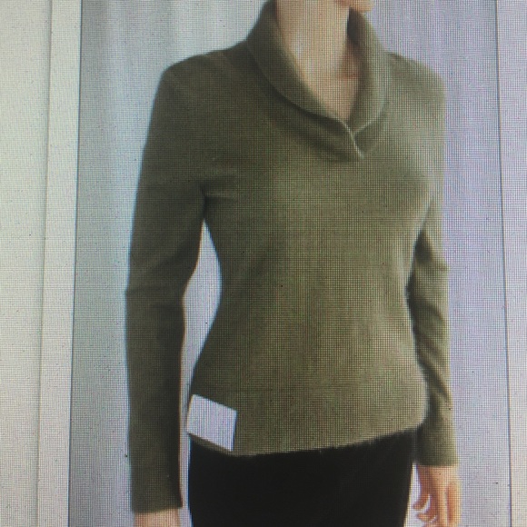 SW1004-Carole Little fuzzy olive V neck sweater