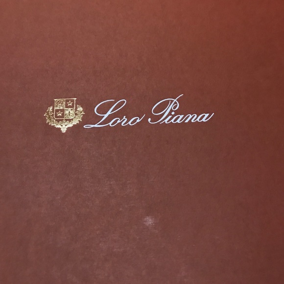 Lori Piana cashmere scarf