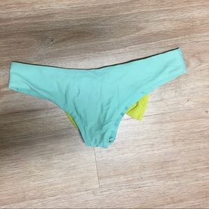 Bow bikini bottoms
