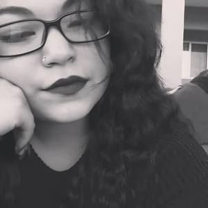 Meet your Posher, Desiree