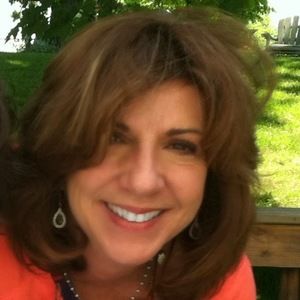 Meet your Posher, Lora lynn