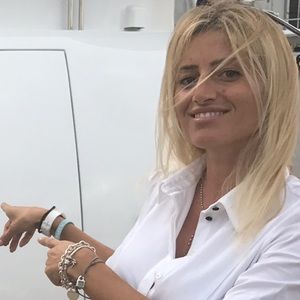 Meet your Posher, Annunziata