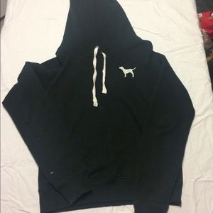 Black sweatshirt