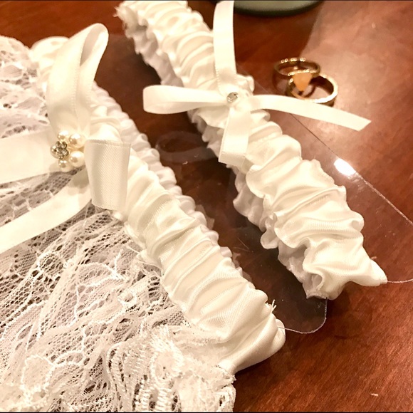 🆕 • Wedding Lace Garter Set