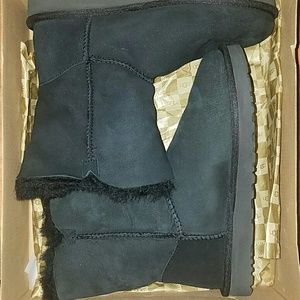 Black Uggs (authentic)
