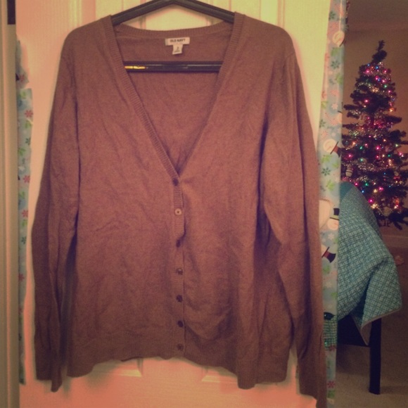 Brown v-neck cardigan