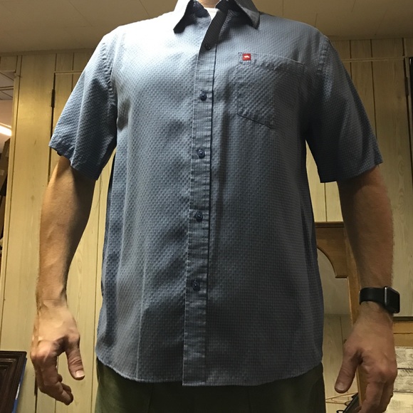 Men's shirt