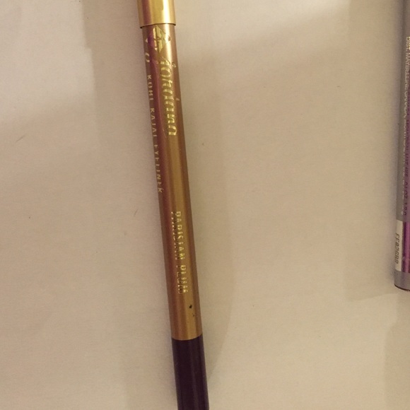 Jordan's Parisian plum eyeliner