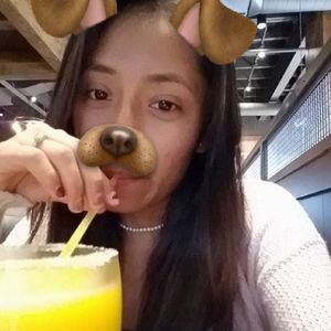 Meet your Posher, Emilia