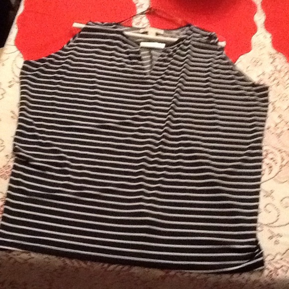 Top Michael kors blue navy and white.