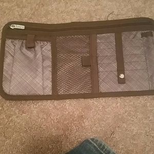 Shade pocket Thirty-One