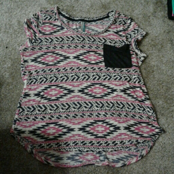Tee shirt never worn