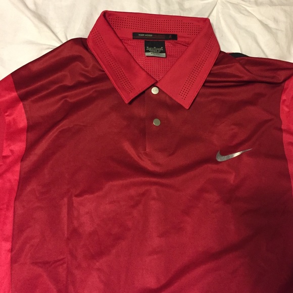 Tiger Woods Sunday Victory Polo!!