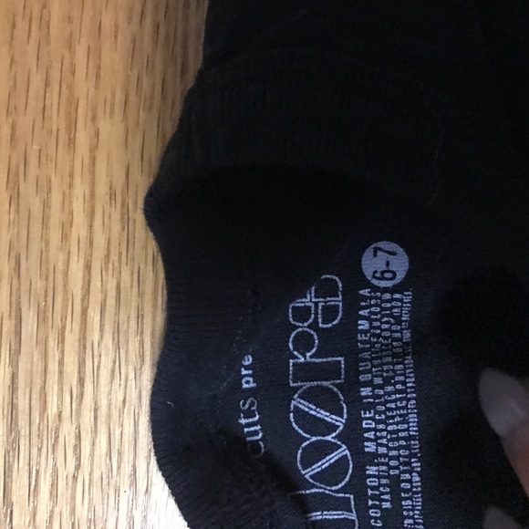 Size 7 Tshirt - Picture 2 of 2