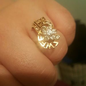 14k gold Quincea?era ring