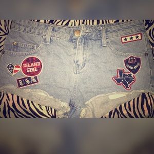 Denim embroidered shorts