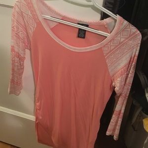 Half sleeve thin shirt