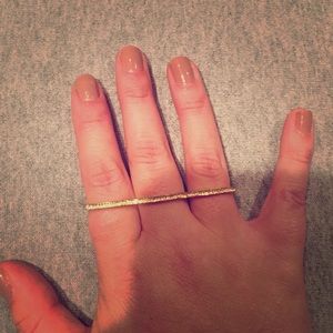 3 finger ring