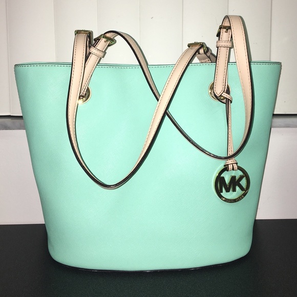 Authentic Michael Kors Jet Set Tote