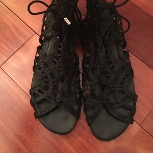 Joie black gladiator sandals size 8 good condition
