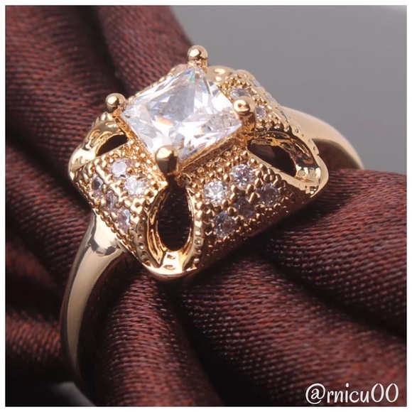 Size 7! Last 1-Topaz 18K Gold Filled Stunning Ring - Picture 5 of 7
