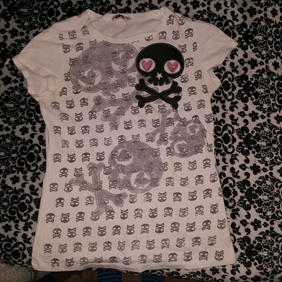 Skull T-shirt