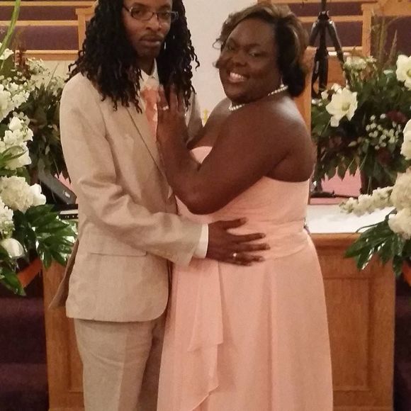 Meet your Posher, Carlos - Picture 1 of 1