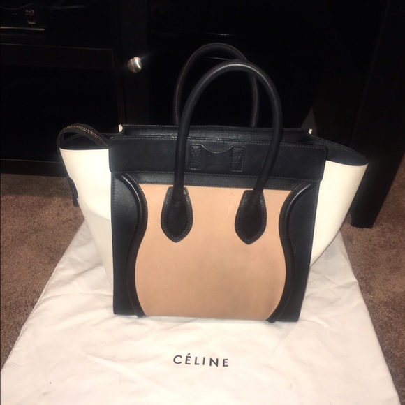 Céline Medium Phantom Luggage Tote
12′ x 11′ x 9′ - Picture 3 of 4