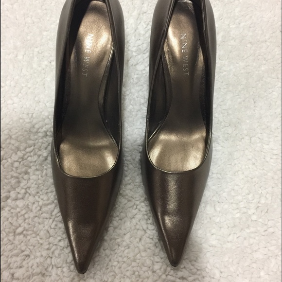 Nine West pumps