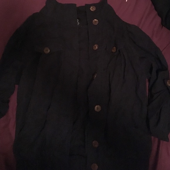 I don't wear this item anymore .