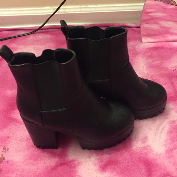 Black Chunky Heel Boots