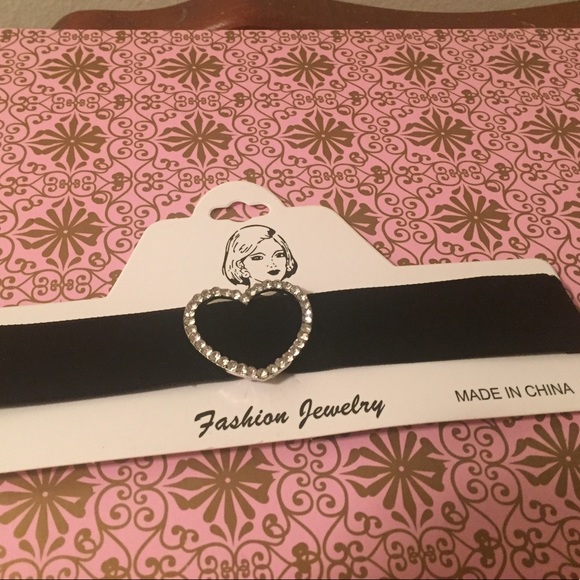 Paved Heart Slider Pendant Velvet 2cm Choker Necklace - Picture 2 of 5