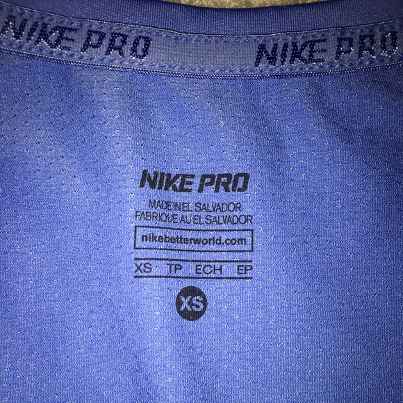Nike pro tight fitting shirt - Picture 2 of 3