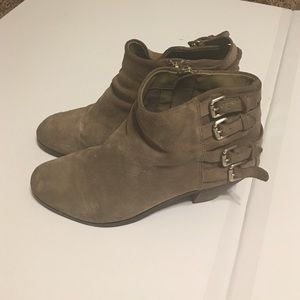 Sam Edelman taupe booties