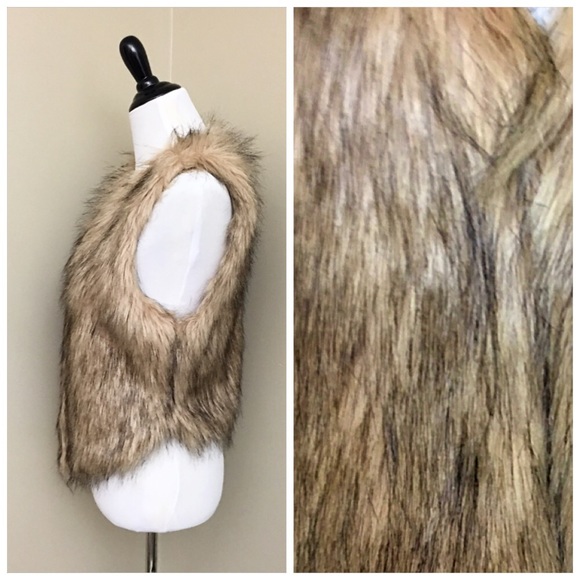 Me Jane Adorable Little Faux Fur Vest- New - Picture 3 of 4