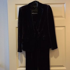 Anne Klein velvet pants suit.