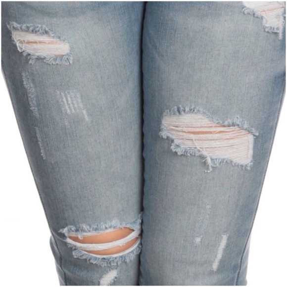 Ripped Skinny Jeans - Picture 3 of 4