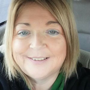 Meet your Posher, Cassandra