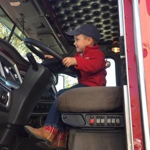 Meet your Posher, Chris n heather