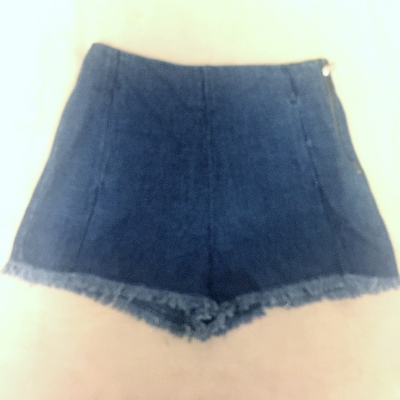Fray hem Zara denim shorts