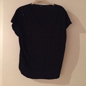 Black cropped t-shirt